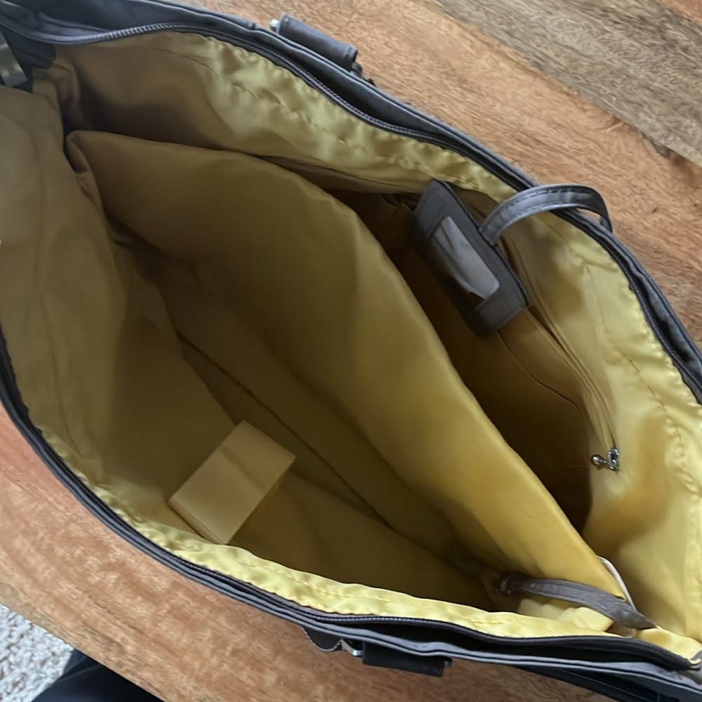 Baggallini Avenue tote - Picture 6 of 7